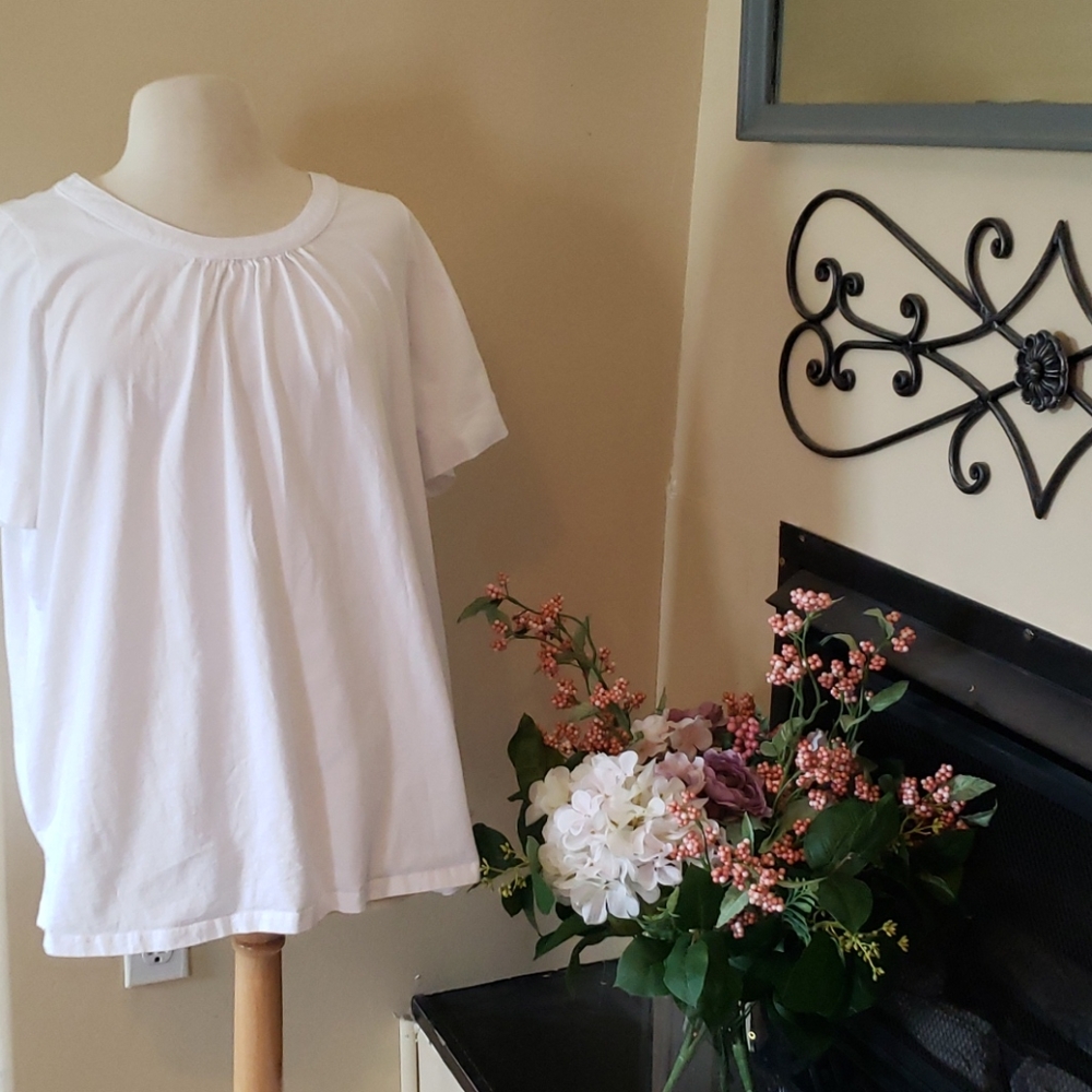 Womens plus size shirt